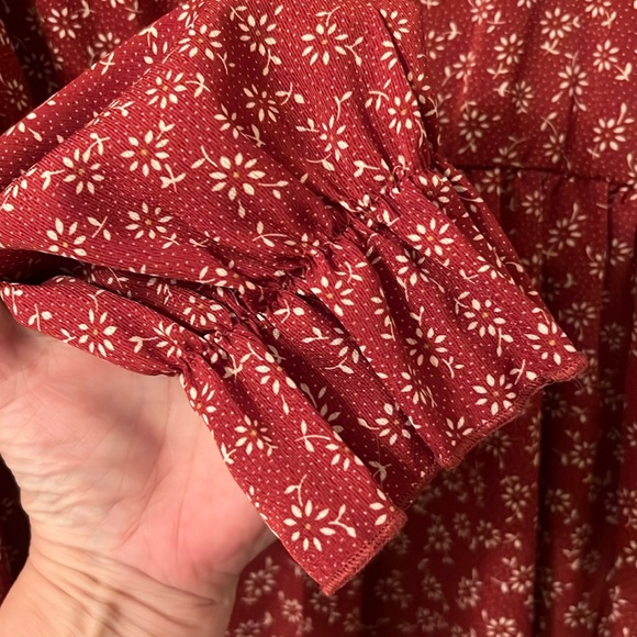 SHEIN CURVE 💋 BURGUNDY RED & WHITE FLORAL GATHERED WAIST BLOUSE TOP Women’s 2X - Picture 5 of 10